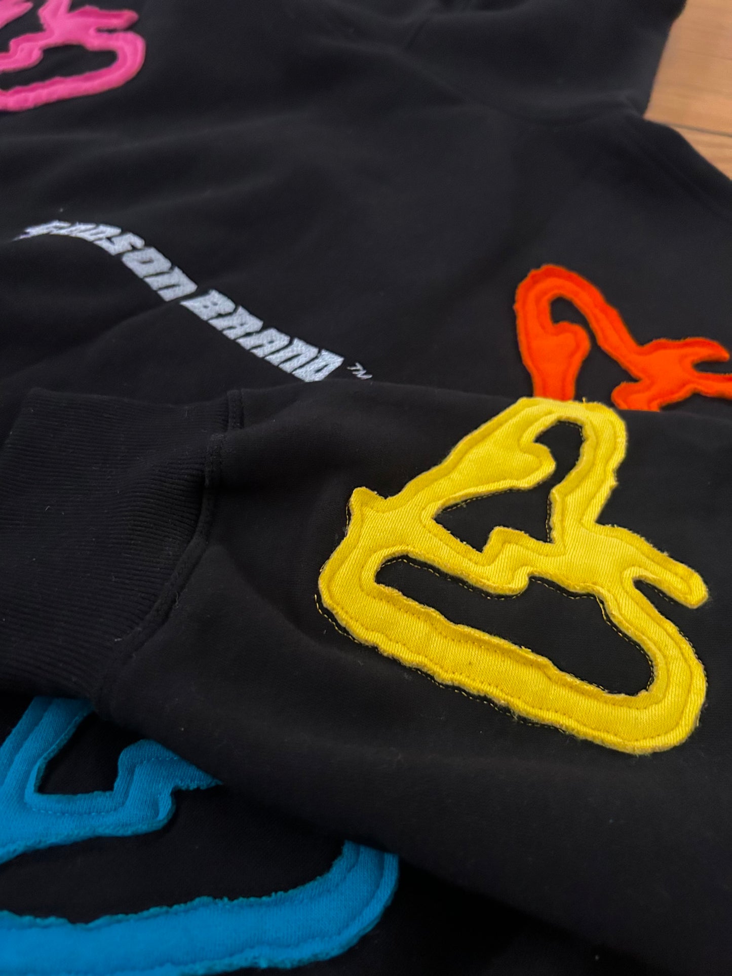 Aura Appliqué Cropped Hoodie